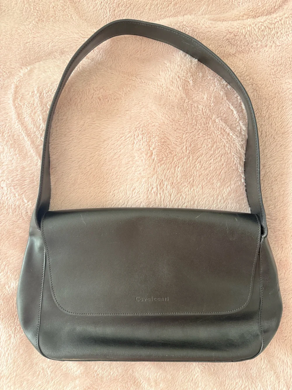 Cavalcanti Smooth Leather Shoulder Bag in Black